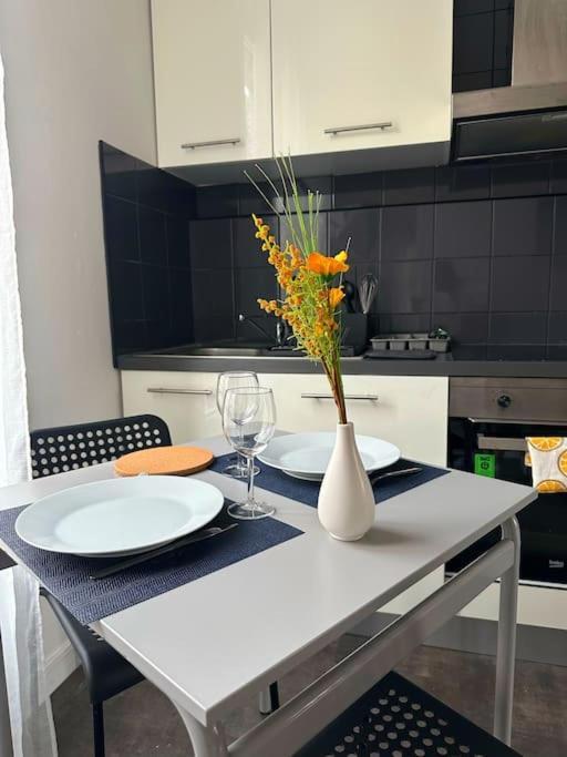 L Audacieux T2 Proche Gare Rer E Apartment วิลล์มงบ์ ภายนอก รูปภาพ